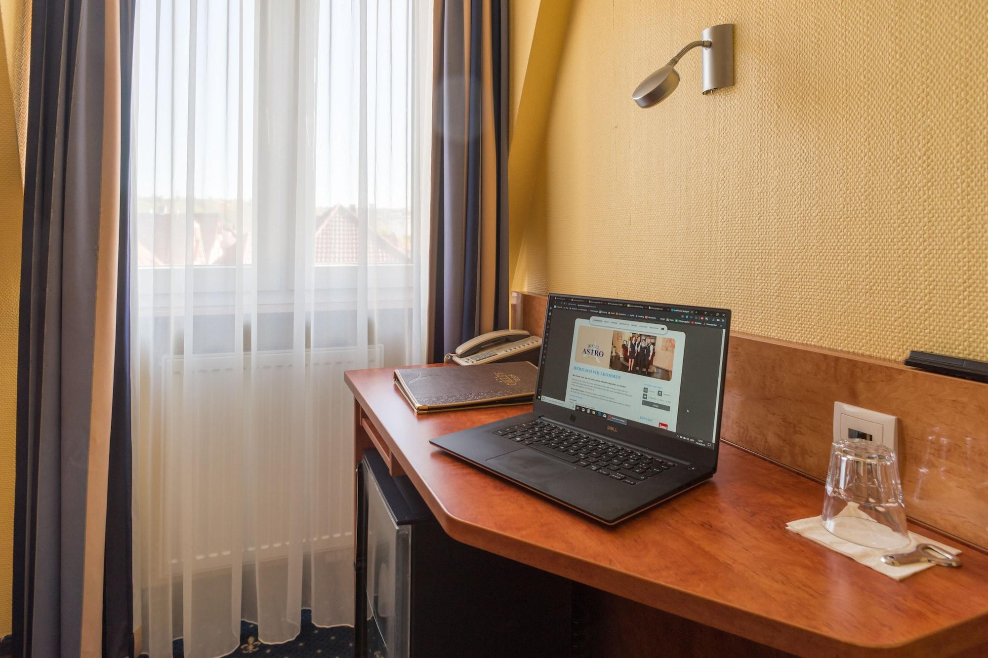 שטוטגרט Aparthotel Astro - Nichtraucherhotel מראה חיצוני תמונה