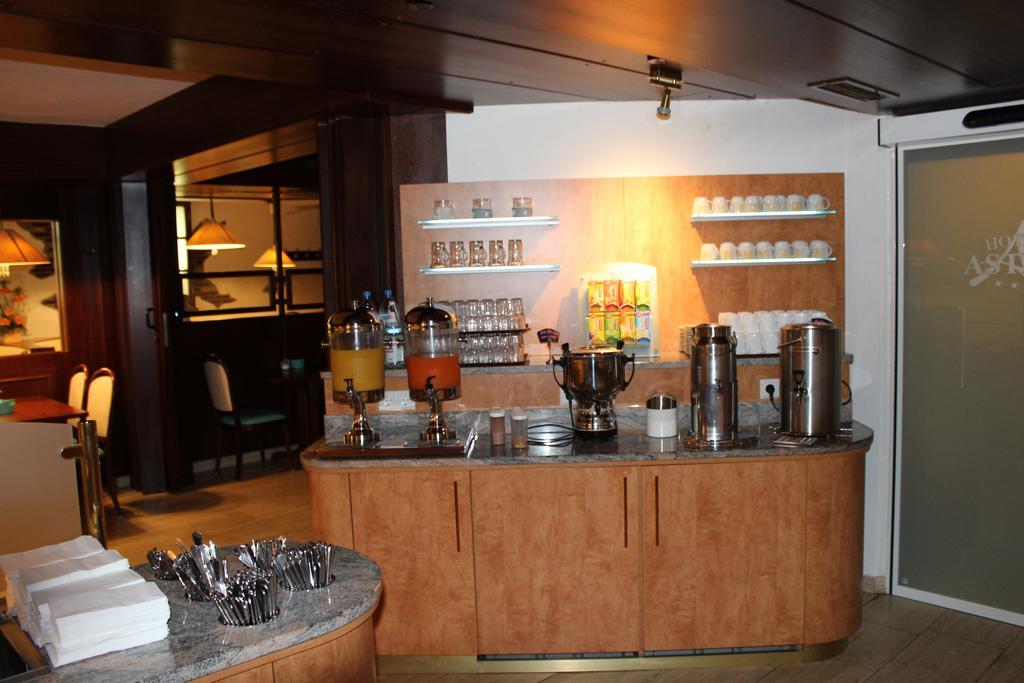 שטוטגרט Aparthotel Astro - Nichtraucherhotel מראה חיצוני תמונה